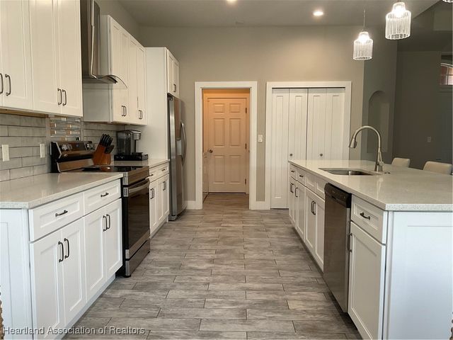 3037 Royal Oaks Court, Sebring, FL 33875