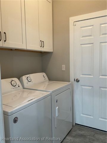 3037 Royal Oaks Court, Sebring, FL 33875
