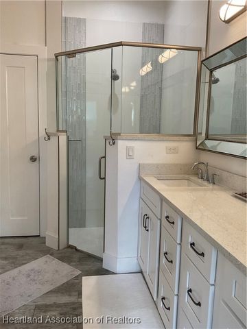 3037 Royal Oaks Court, Sebring, FL 33875