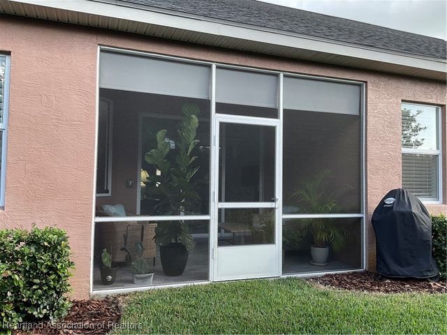 3037 Royal Oaks Court, Sebring, FL 33875