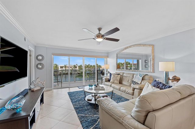 1160 Hillsboro Mile 205, Hillsboro Beach, FL 33062