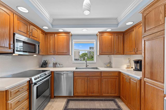 1160 Hillsboro Mile 205, Hillsboro Beach, FL 33062