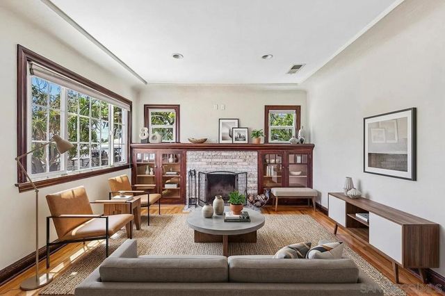 3378 N Mountain View Dr, San Diego, CA 92116