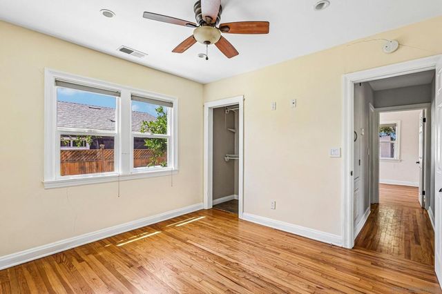 3378 N Mountain View Dr, San Diego, CA 92116