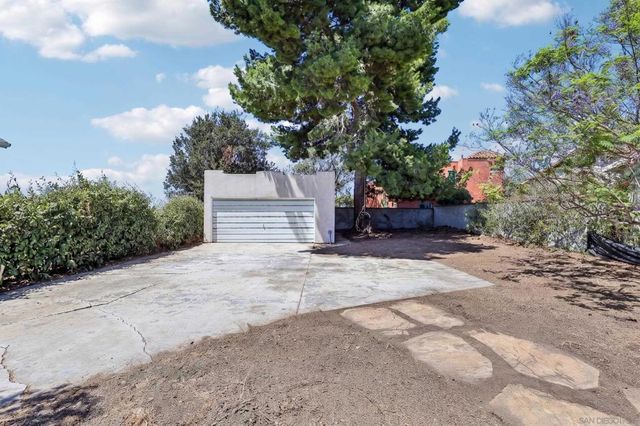 3378 N Mountain View Dr, San Diego, CA 92116