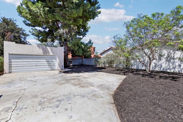 3378 N Mountain View Dr, San Diego, CA 92116