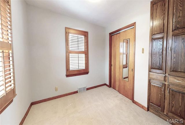 34 James Drive, St Charles, MO 63301