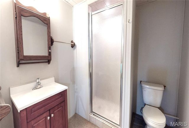 34 James Drive, St Charles, MO 63301