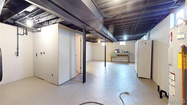 34 James Drive, St Charles, MO 63301