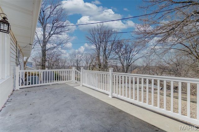 34 James Drive, St Charles, MO 63301