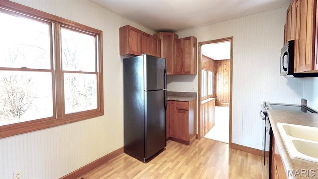 34 James Drive, St Charles, MO 63301