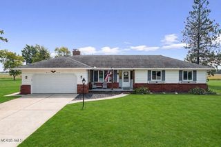 5736 Starr Avenue, Oregon, OH 43616