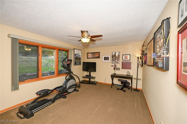 21327 Oak Bark Trail, Strongsville, OH 44149