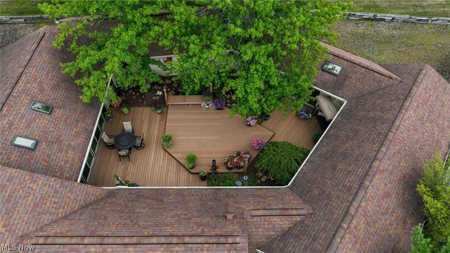 21327 Oak Bark Trail, Strongsville, OH 44149
