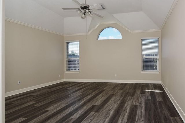 6327 Spring Creek Oaks Drive, Spring, TX 77379