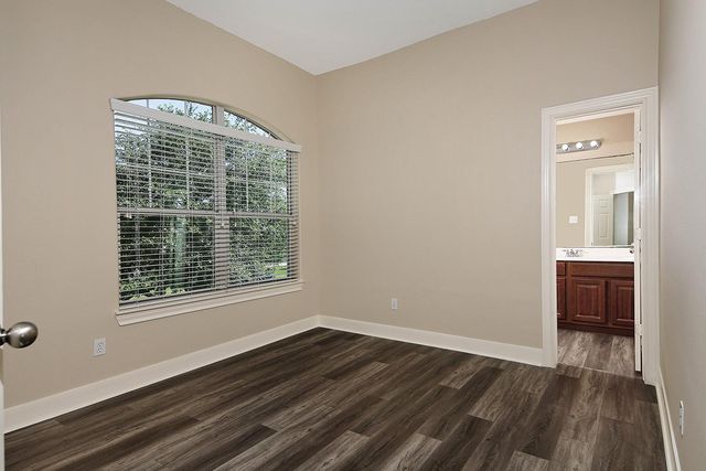 6327 Spring Creek Oaks Drive, Spring, TX 77379