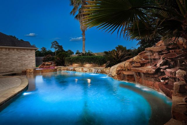 6327 Spring Creek Oaks Drive, Spring, TX 77379