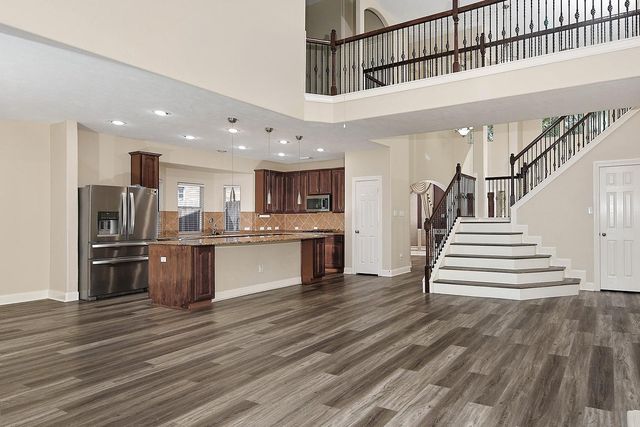 6327 Spring Creek Oaks Drive, Spring, TX 77379