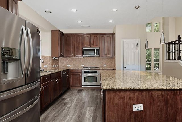 6327 Spring Creek Oaks Drive, Spring, TX 77379