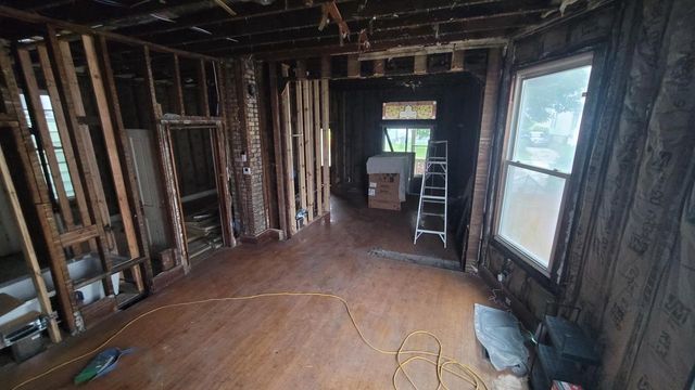 3031 W St Paul AVENUE, Milwaukee, WI 53208