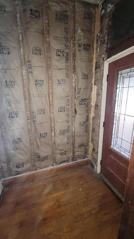 3031 W St Paul AVENUE, Milwaukee, WI 53208