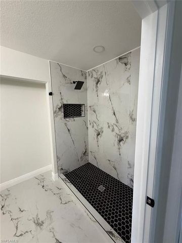 5248 Confederate DR, Naples, FL 34113