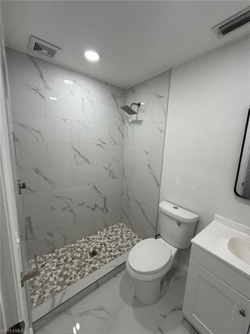 5248 Confederate DR, Naples, FL 34113