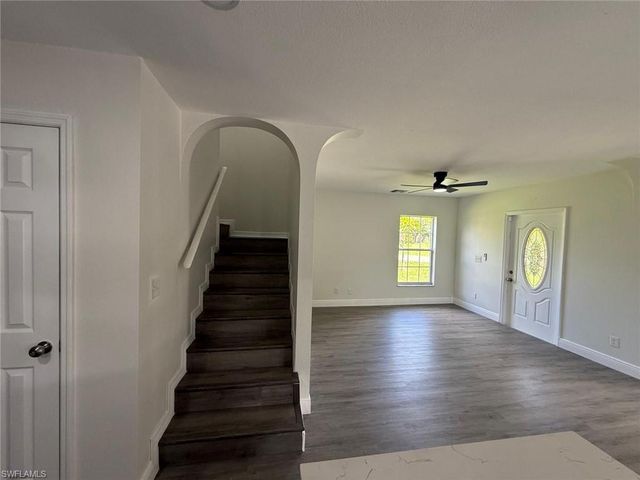 5248 Confederate DR, Naples, FL 34113
