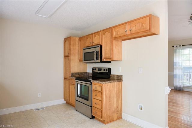 117 Forest Drive, Thomasville, NC 27360