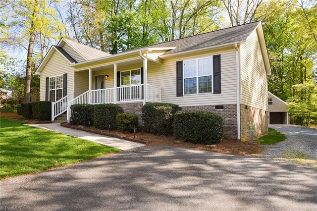 117 Forest Drive, Thomasville, NC 27360