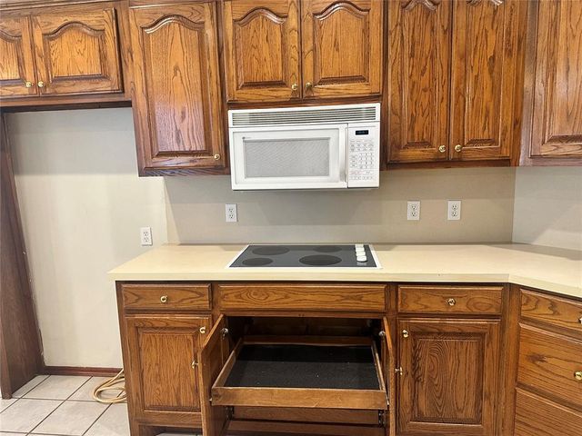 8809 NW 116th Terrace, Oklahoma City, OK 73162