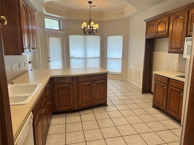 8809 NW 116th Terrace, Oklahoma City, OK 73162