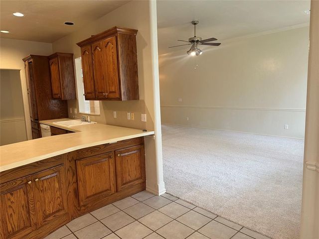 8809 NW 116th Terrace, Oklahoma City, OK 73162