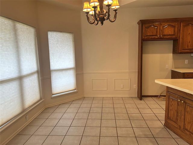 8809 NW 116th Terrace, Oklahoma City, OK 73162