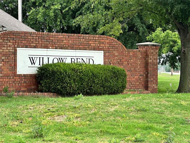 8809 NW 116th Terrace, Oklahoma City, OK 73162