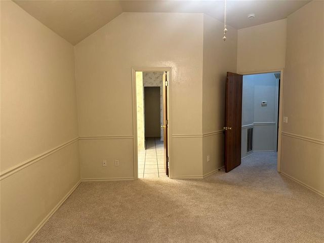 8809 NW 116th Terrace, Oklahoma City, OK 73162