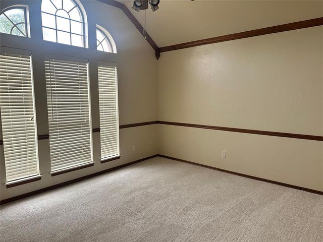 8809 NW 116th Terrace, Oklahoma City, OK 73162