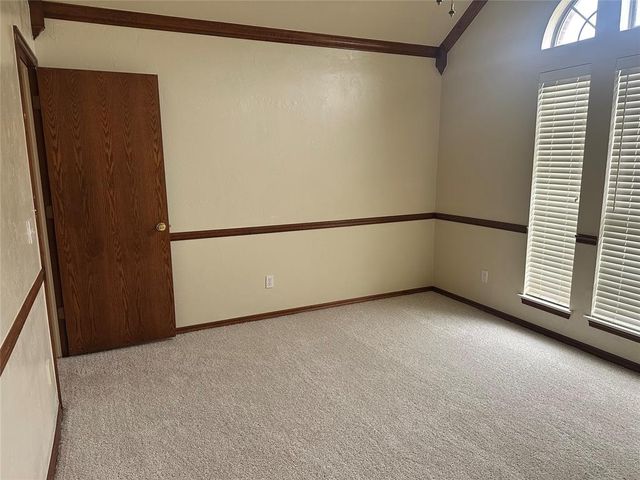 8809 NW 116th Terrace, Oklahoma City, OK 73162