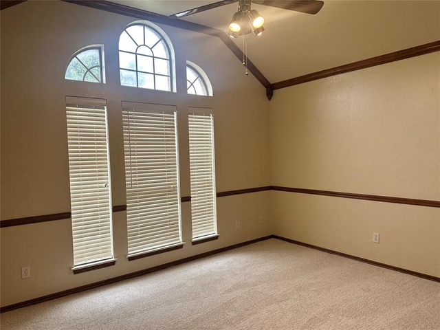 8809 NW 116th Terrace, Oklahoma City, OK 73162