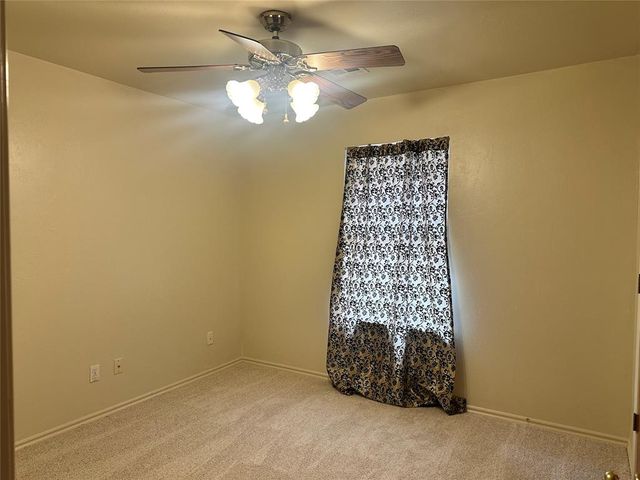 8809 NW 116th Terrace, Oklahoma City, OK 73162