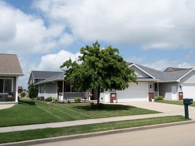 428 W ELM DRIVE, Little Chute, WI 54140