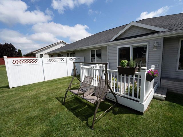 428 W ELM DRIVE, Little Chute, WI 54140