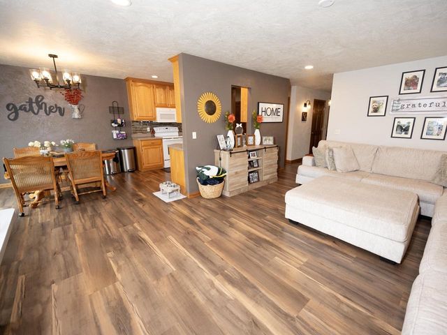 428 W ELM DRIVE, Little Chute, WI 54140