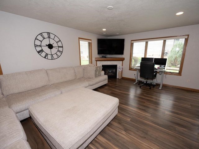 428 W ELM DRIVE, Little Chute, WI 54140