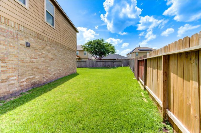 14927 Vinegrove Falls Court, Cypress, TX 77433
