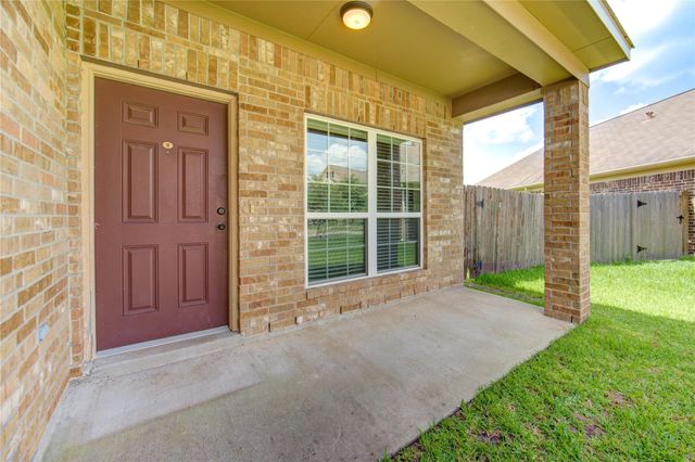 14927 Vinegrove Falls Court, Cypress, TX 77433