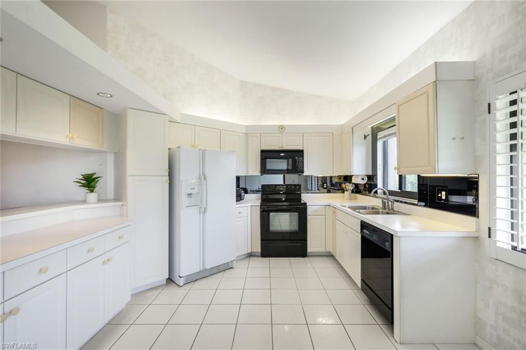 16540 Heron Coach WAY 406, FORT MYERS, FL 33908 — photo 4