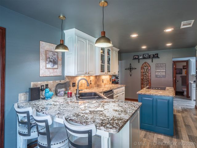 902 Village Boulevard, Mcalester, OK 74501