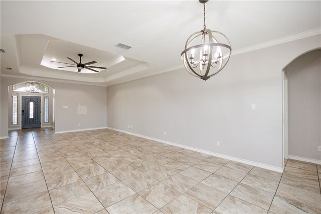 2 Willow Bend St, Corpus Christi, TX 78413