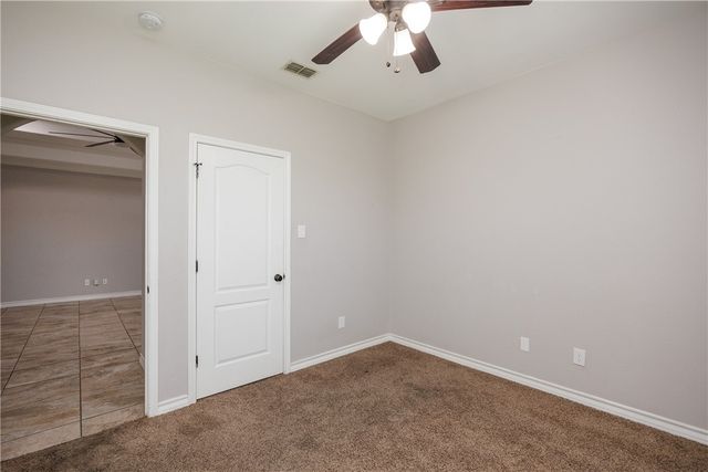 2 Willow Bend St, Corpus Christi, TX 78413